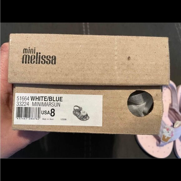 New Kids Mini Melissa Sunny Day Appliqué Sandals. - Picture 5 of 6